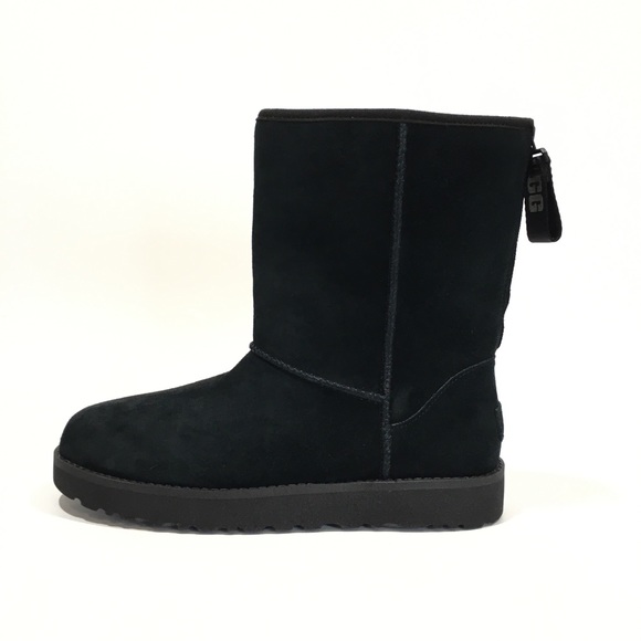 UGG Classic Short Logo Zip Boots 1122672 -Black Suede -Women’s US 9 -NEW - Picture 4 of 8